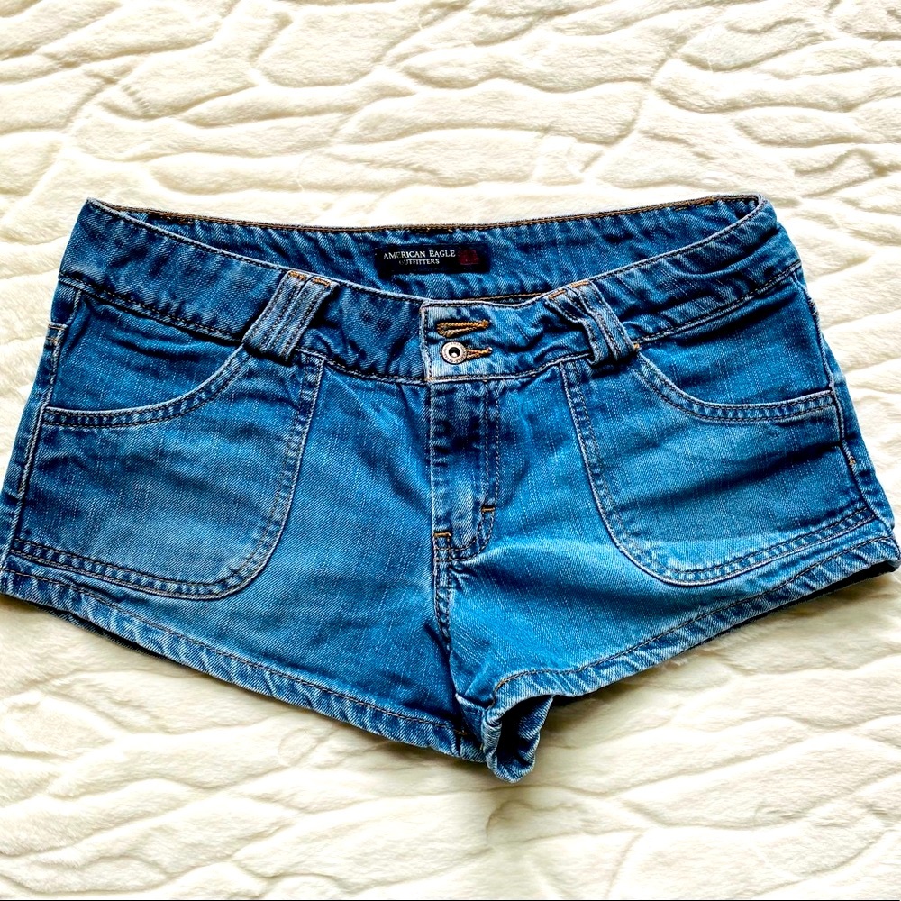 American Eagle Ladies Jean Shorts size 6
